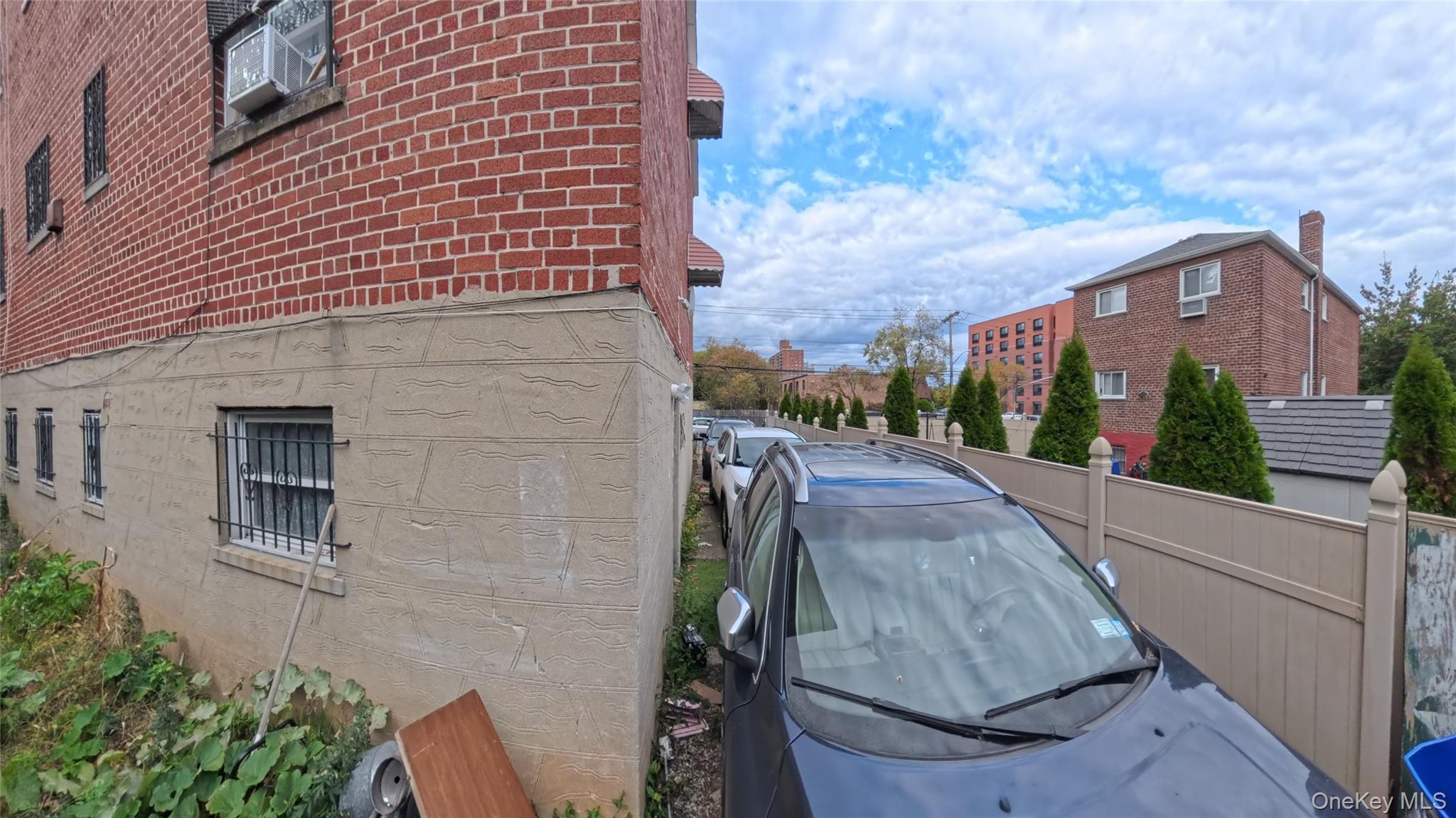 #19 photo, 1822 Seward Avenue, Bronx , NY 10473