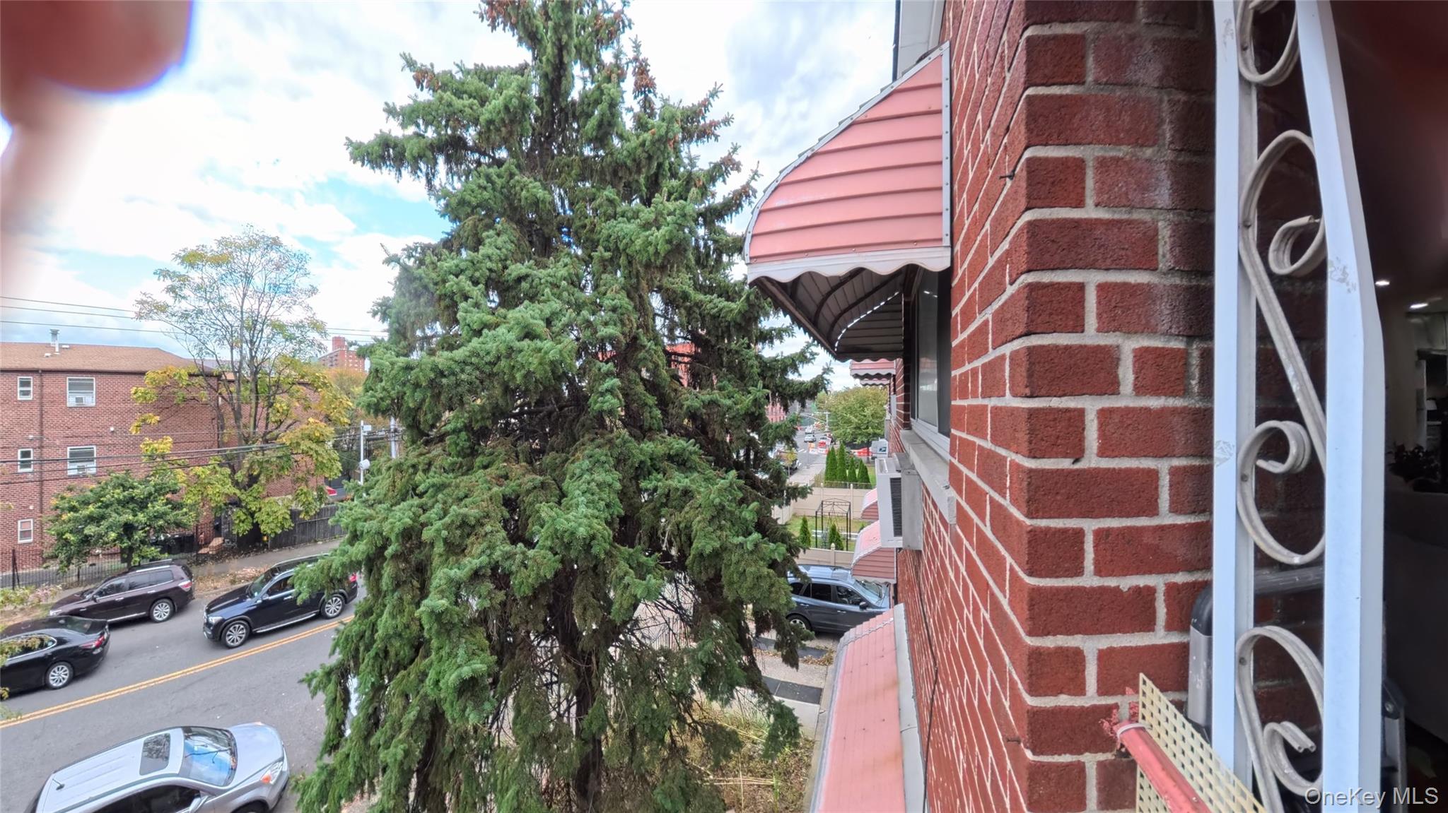 #4 photo, 1822 Seward Avenue, Bronx , NY 10473