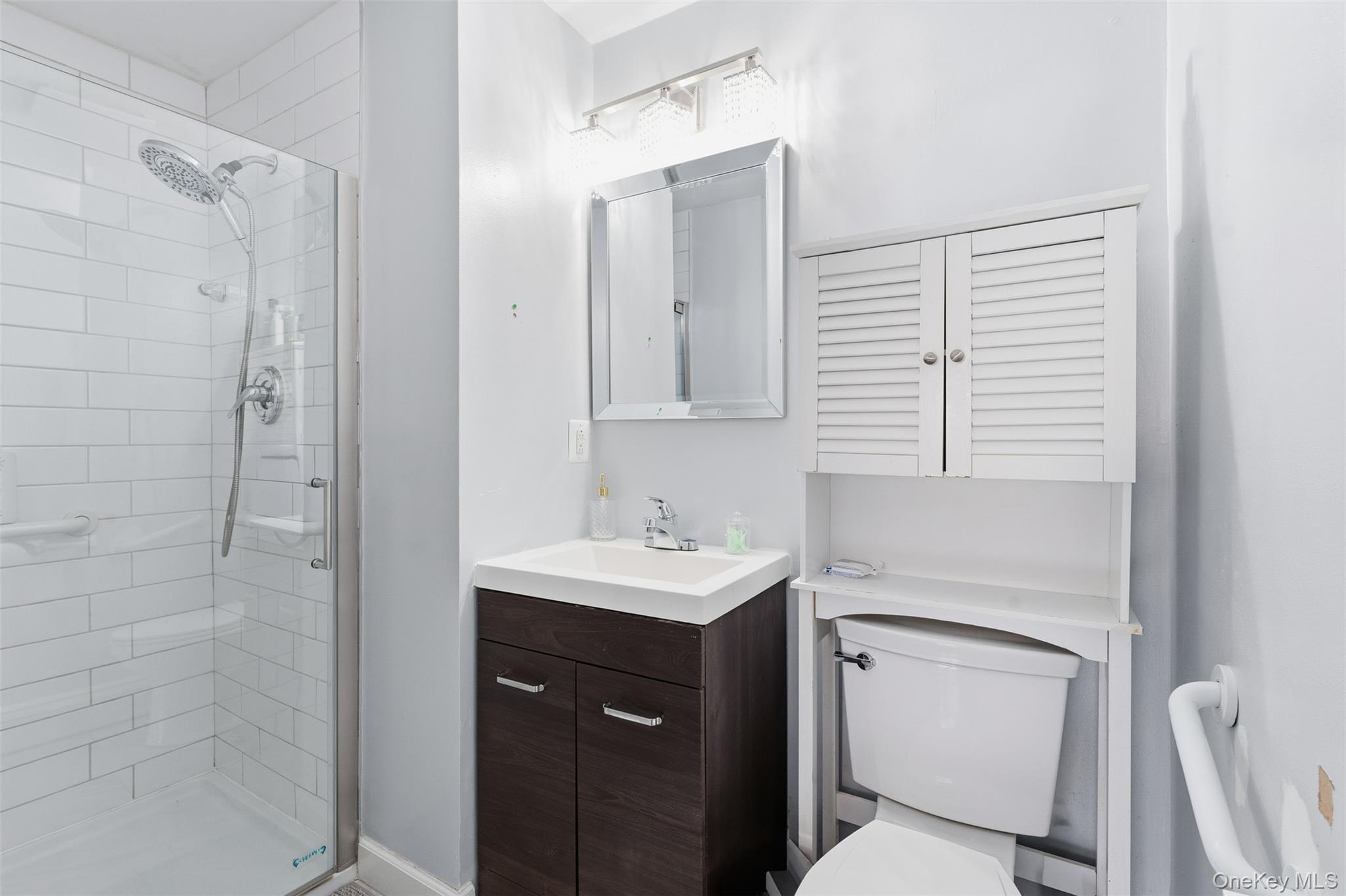 #16 photo, 11 Granada Cres, White Plains , NY 10603