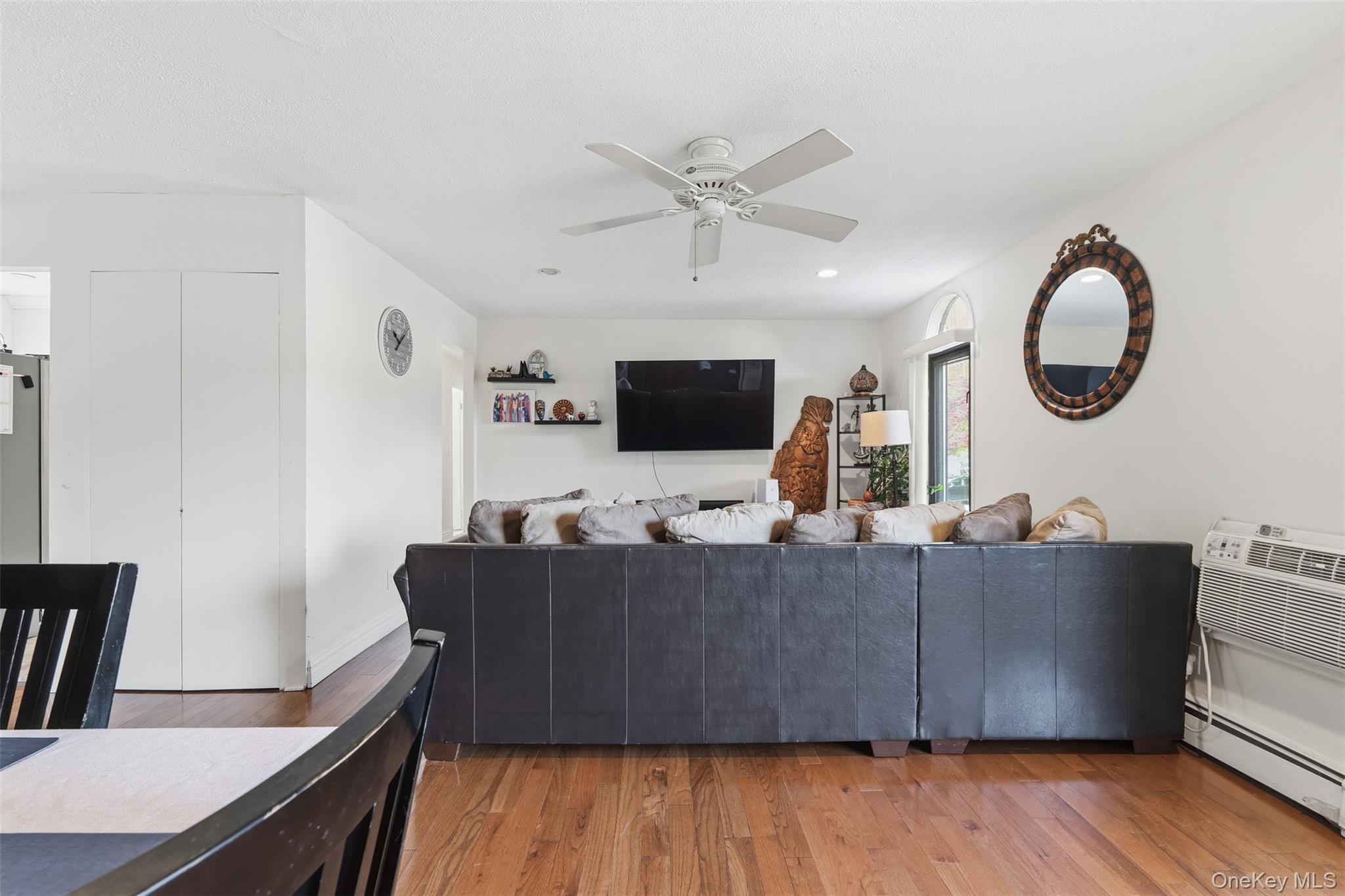 #8 photo, 11 Granada Cres, White Plains , NY 10603