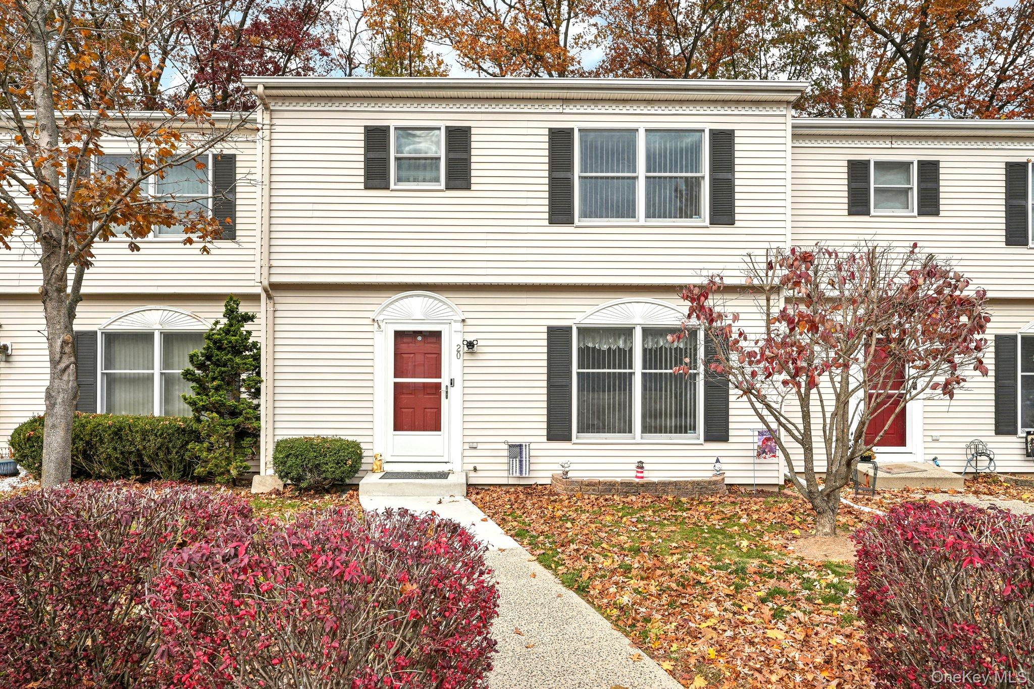 #2 photo, 20 Lackawanna Trail, Montebello , NY 10901