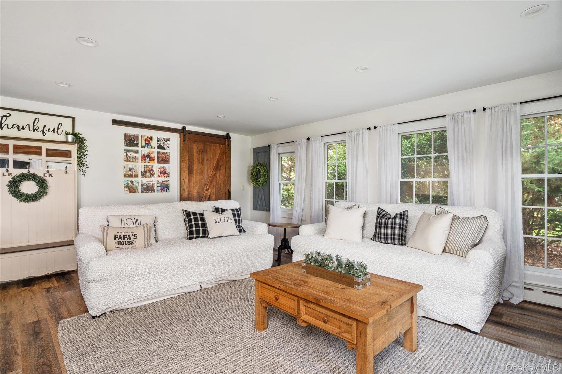 #10 photo, 278 Fire Island Avenue, 東長島 Babylon , NY 11702