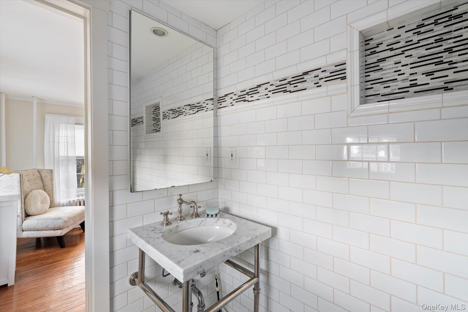 #19 photo, 278 Fire Island Avenue, 東長島 Babylon , NY 11702