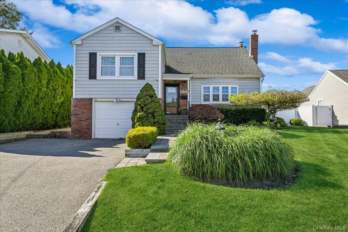 #1 photo, 1328 Oneida Avenue, North Bellmore , NY 11710