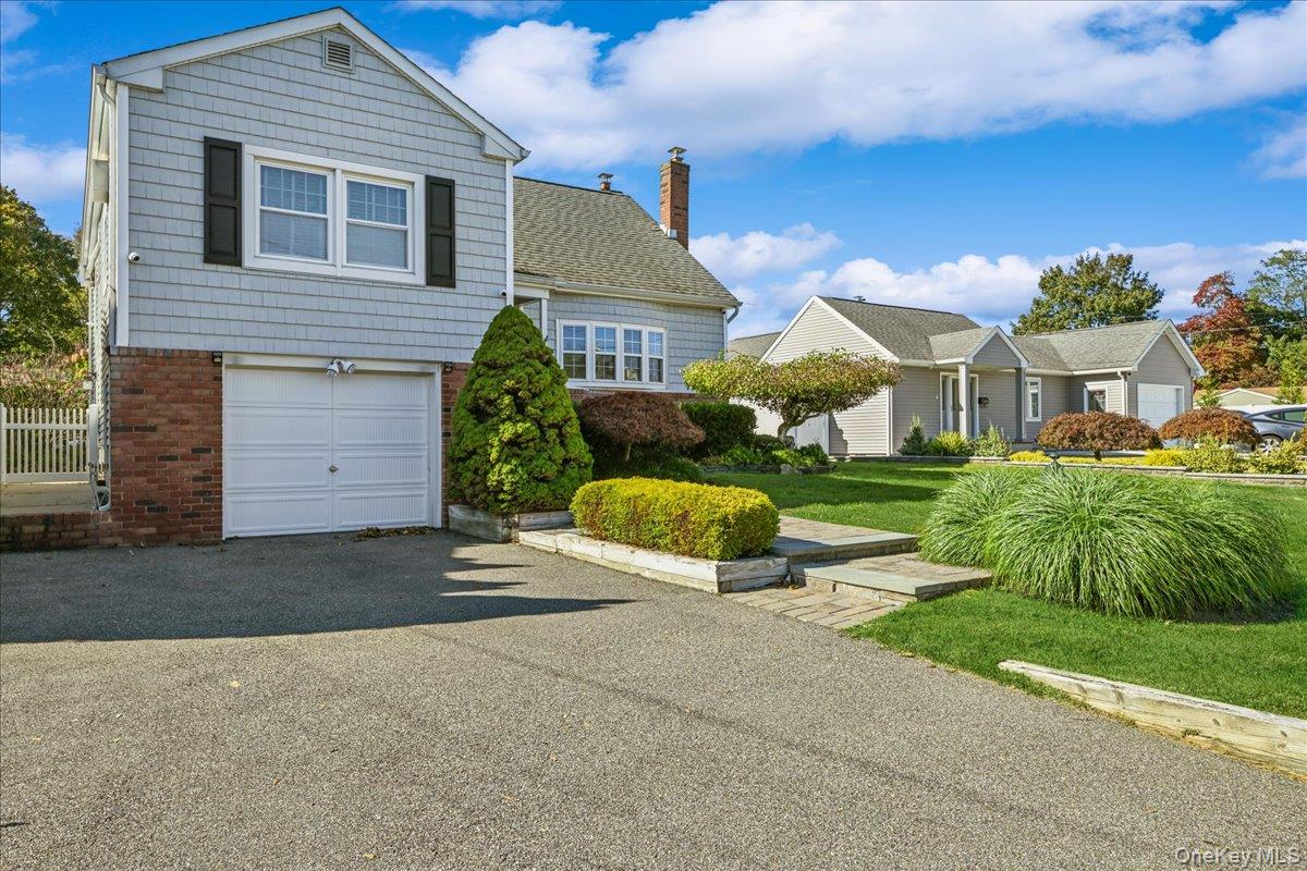 #3 photo, 1328 Oneida Avenue, North Bellmore , NY 11710