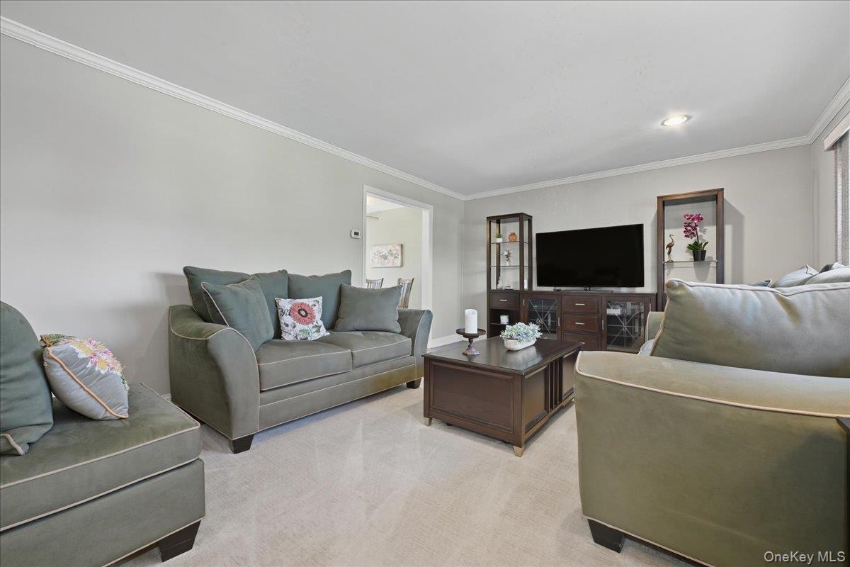 #6 photo, 1328 Oneida Avenue, North Bellmore , NY 11710