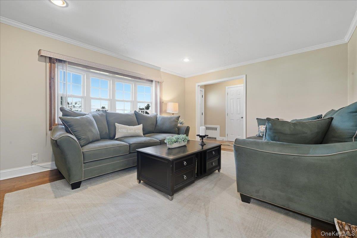 #8 photo, 1328 Oneida Avenue, North Bellmore , NY 11710