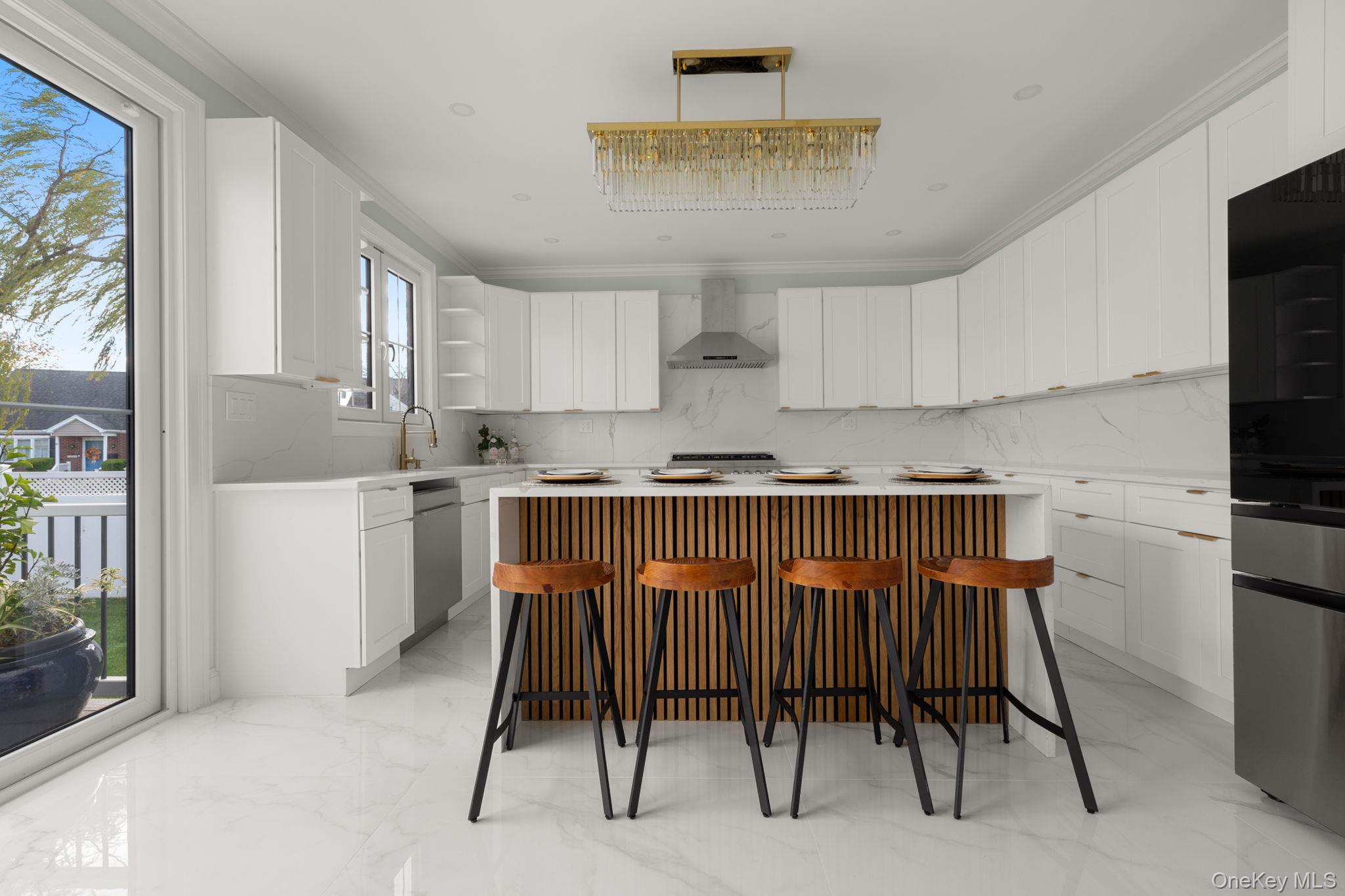 #11 photo, 1035 Glen Drive, Franklin Square , NY 11010