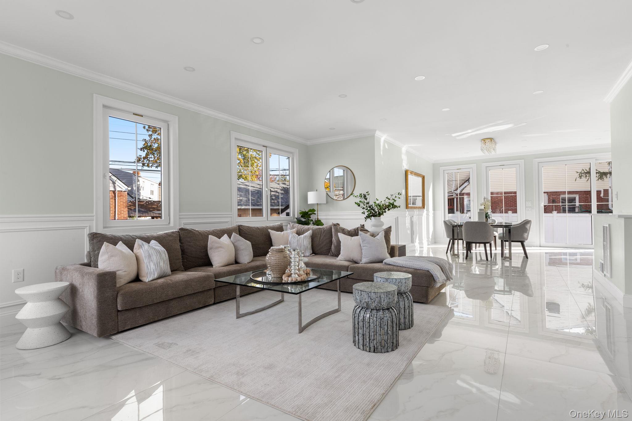 #4 photo, 1035 Glen Drive, Franklin Square , NY 11010