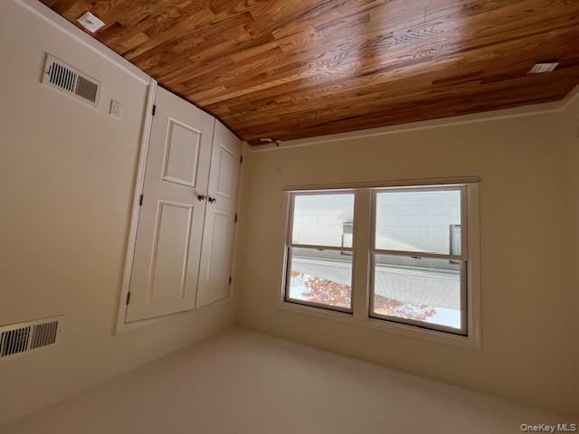 #15 photo, 42 Dunwood Road, Port Washington , NY 11050