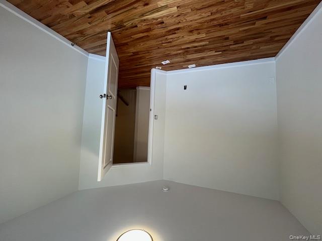 #16 photo, 42 Dunwood Road, Port Washington , NY 11050