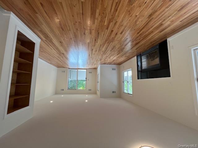 #2 photo, 42 Dunwood Road, Port Washington , NY 11050