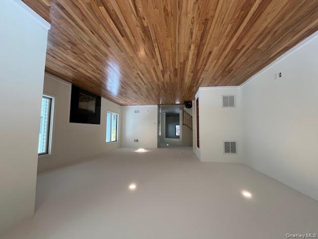 #4 photo, 42 Dunwood Road, Port Washington , NY 11050