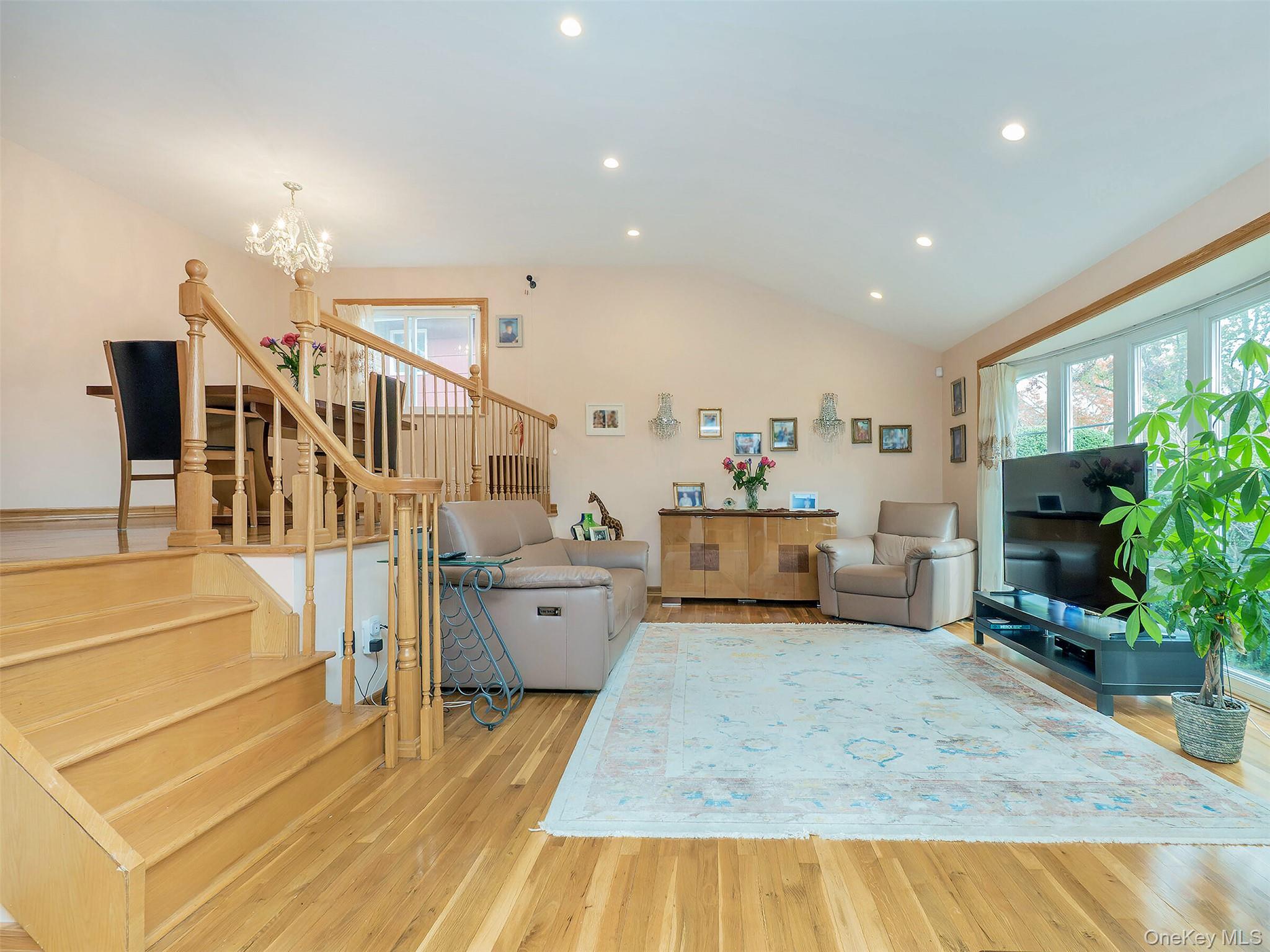 #8 photo, 55 Driftwood Drive, Port Washington , NY 11050