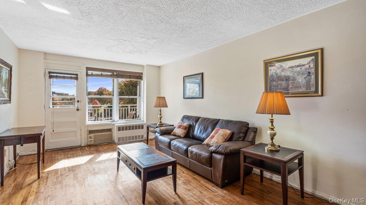 #4 photo, 68-20 Selfridge Street, Forest Hills , NY 11375