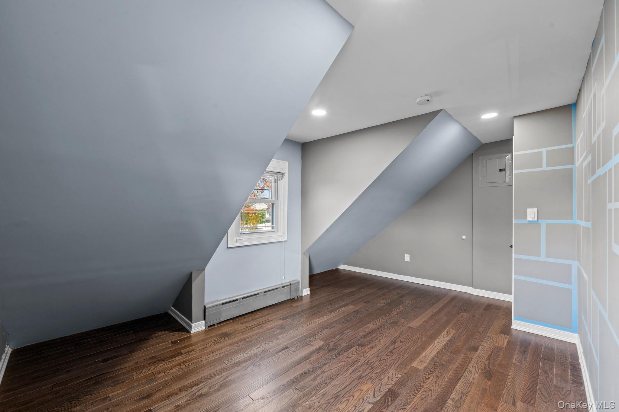 #11 photo, 205 E John Street, Lindenhurst , NY 11757