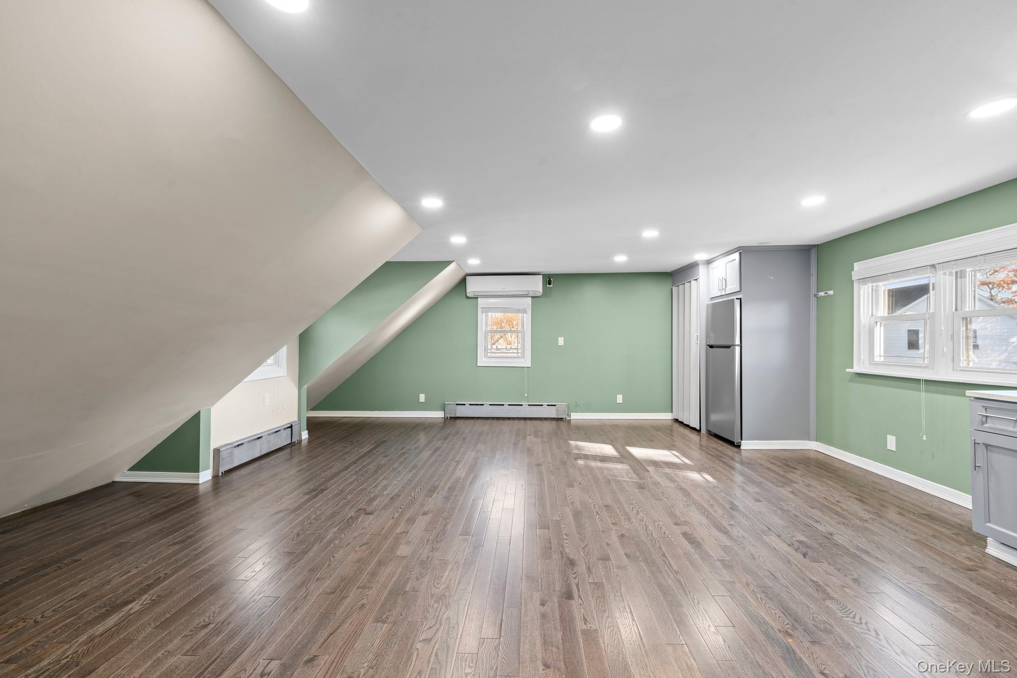 #13 photo, 205 E John Street, Lindenhurst , NY 11757