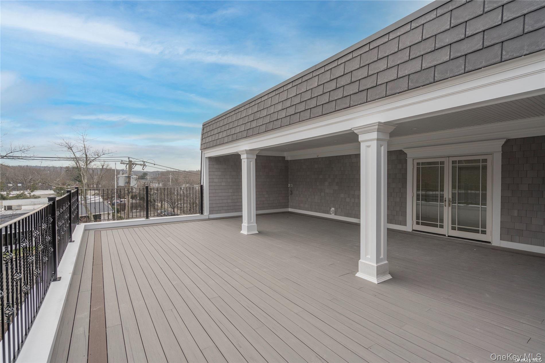 #12 photo, 110 New York Avenue, Huntington , NY 11743