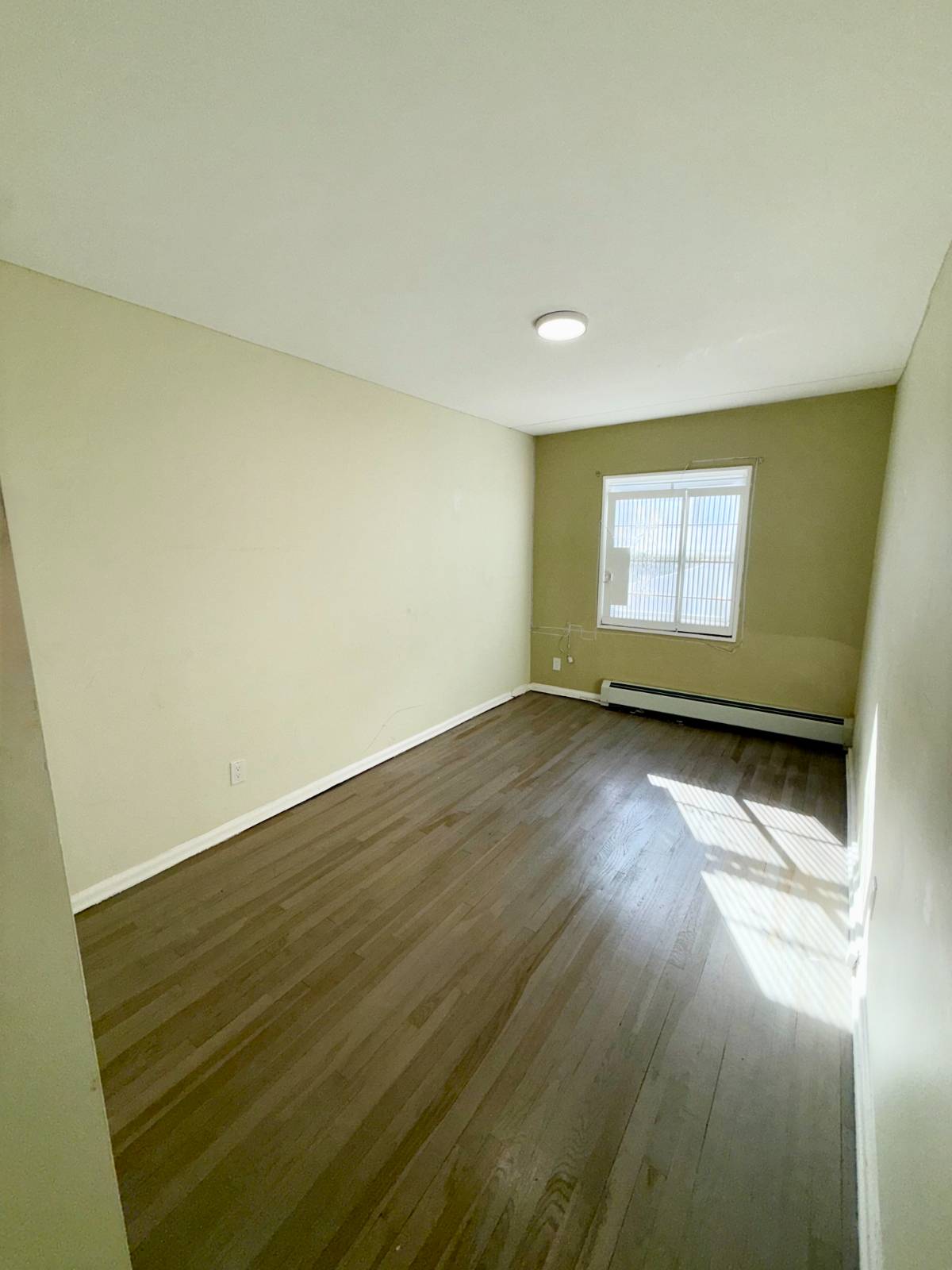 #7 photo, 1316 E 100th st, #1, Canarsie , NY 11236