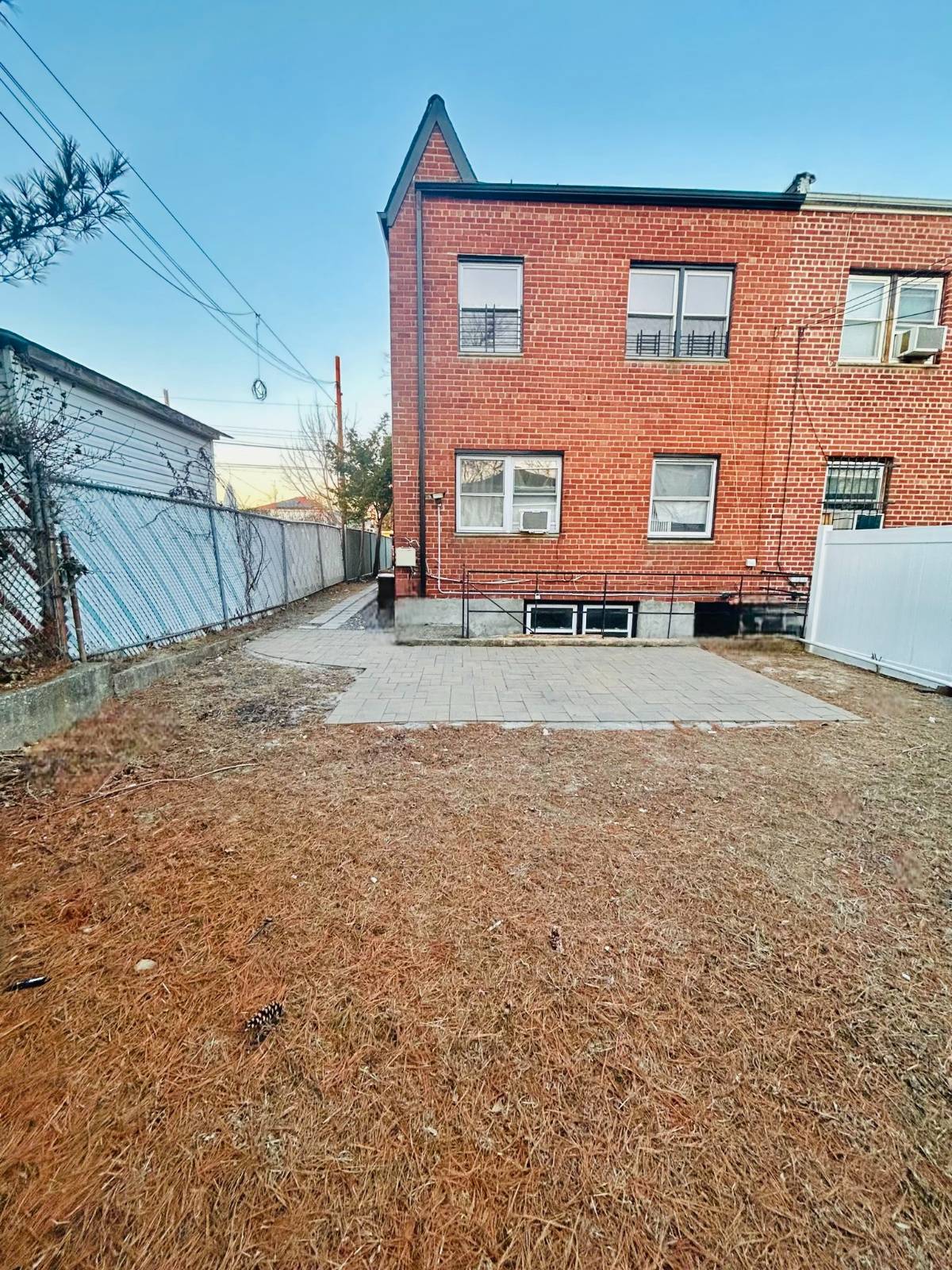 #8 photo, 1316 E 100th st, #1, Canarsie , NY 11236