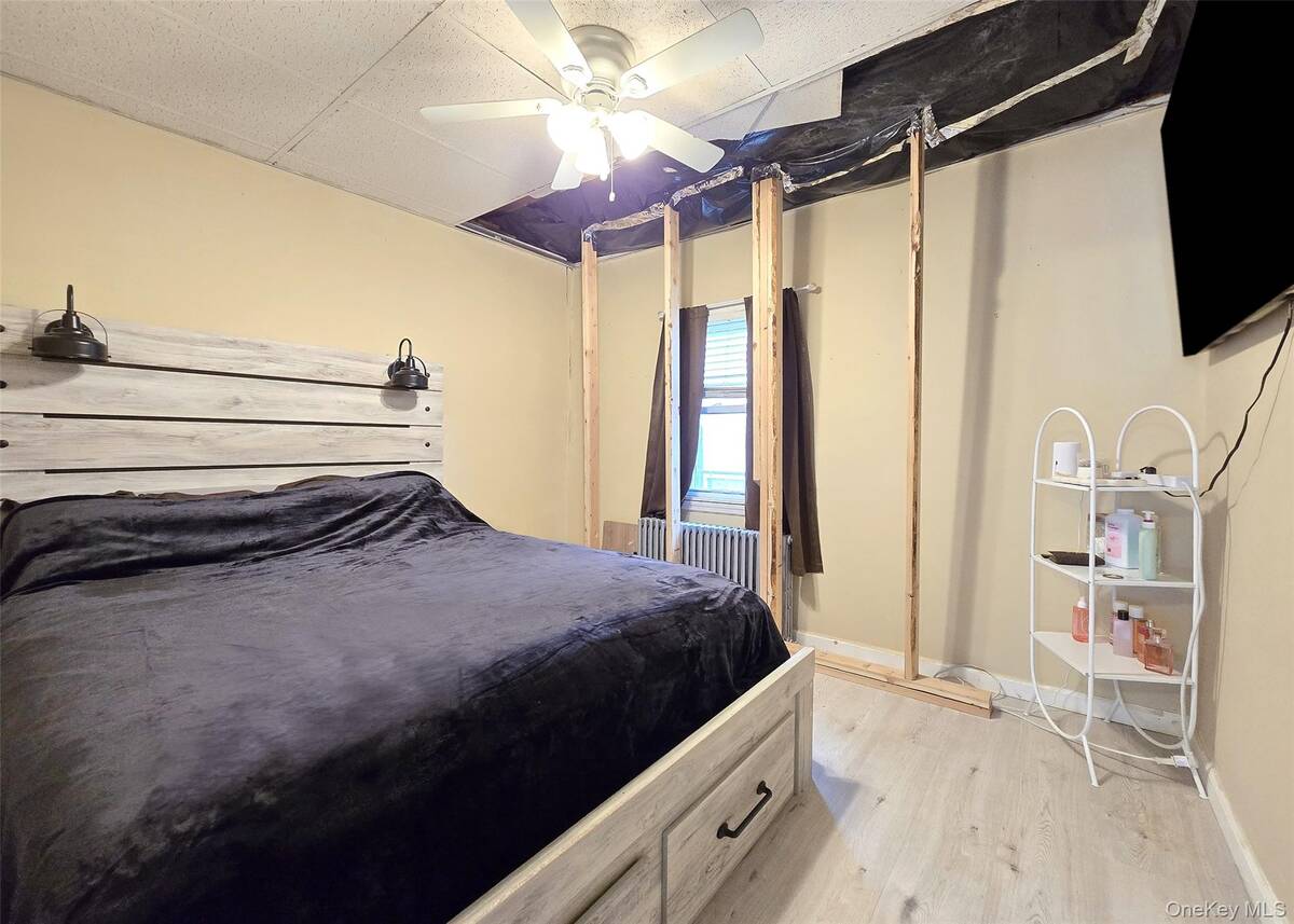 #6 photo, 242 Pawnee Street, Ronkonkoma , NY 11779