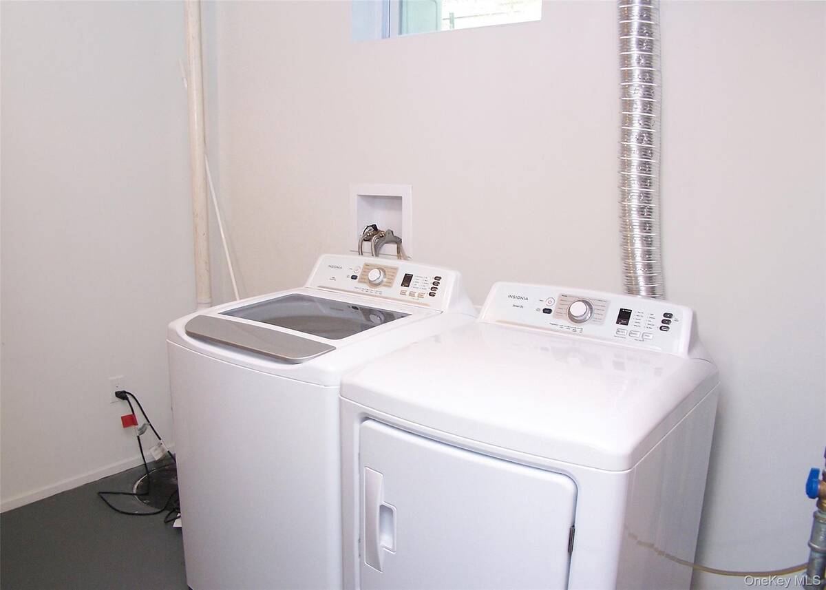 #11 photo, 47 School Street, Hampton Bays , NY 11946