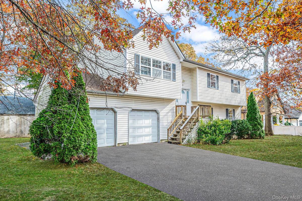 #1 photo, 1 Wendy Drive, 东长岛 Farmingville , NY 11738