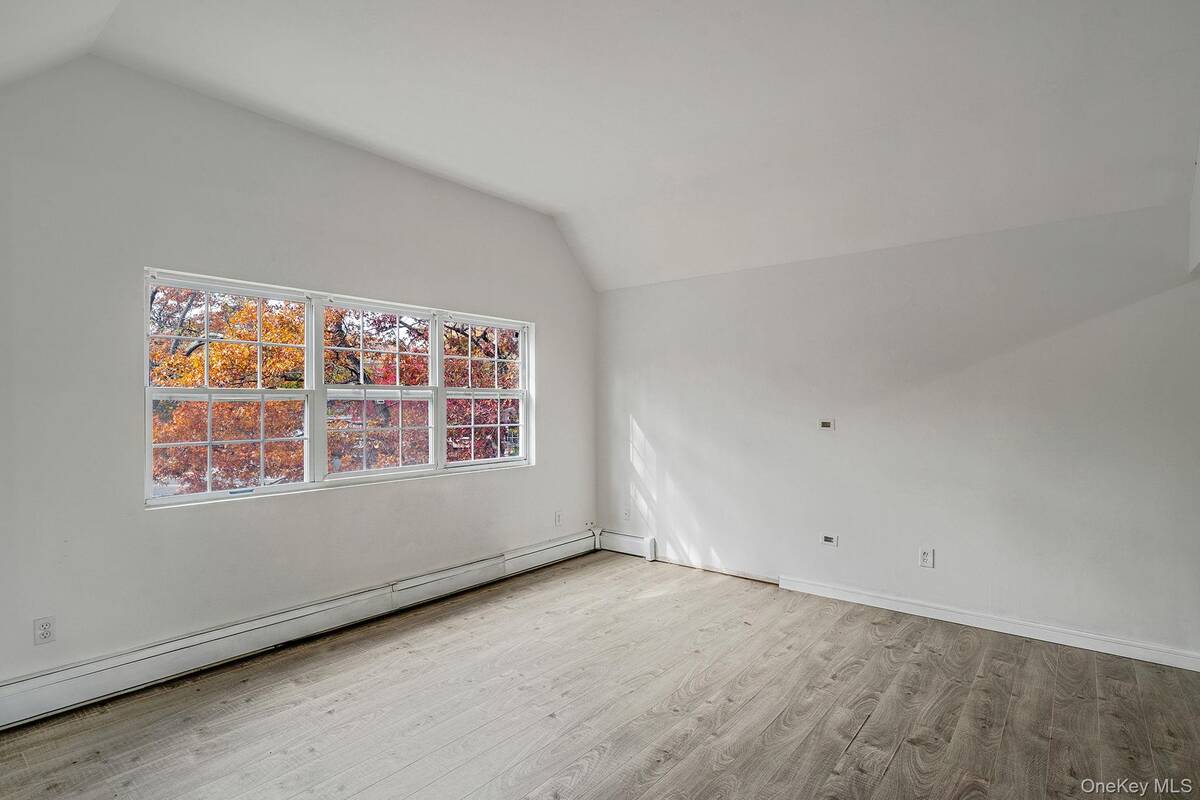 #15 photo, 1 Wendy Drive, 东长岛 Farmingville , NY 11738