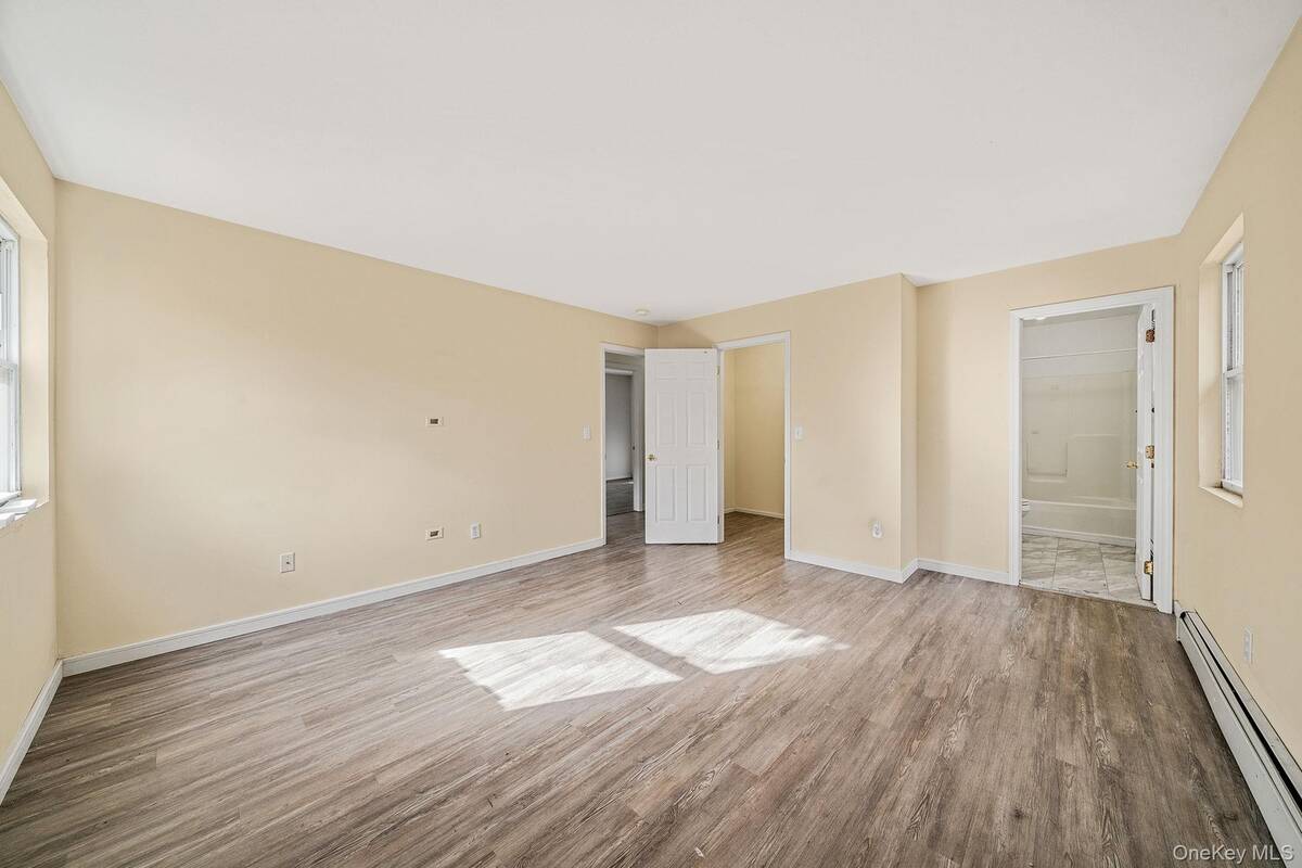 #22 photo, 1 Wendy Drive, 东长岛 Farmingville , NY 11738