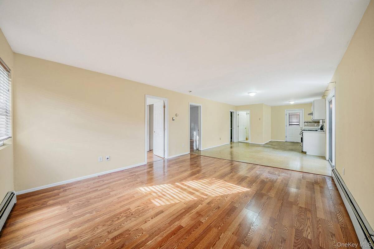 #27 photo, 1 Wendy Drive, 东长岛 Farmingville , NY 11738