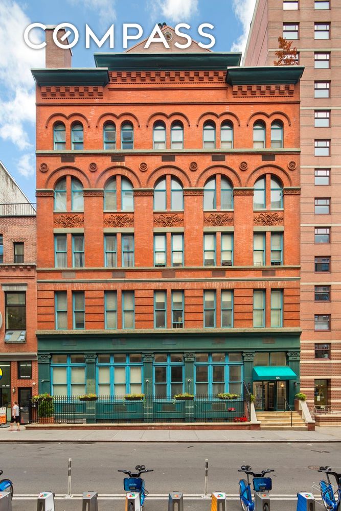 #11 photo, 125 E 12th Street, Greenwich Village , NY 10003