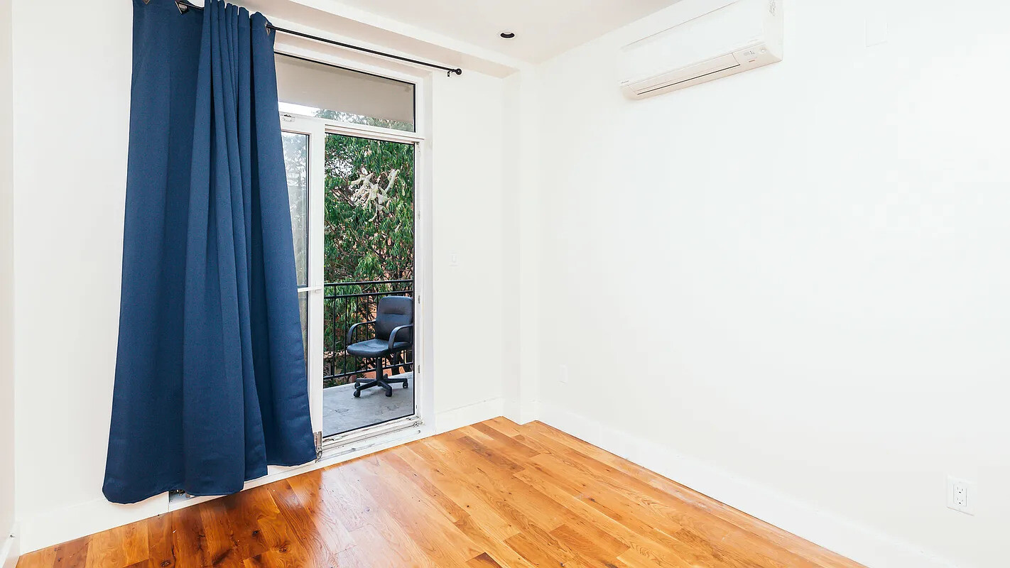 #3 photo, Brooklyn, Stuyvesant Heights , NY 11221