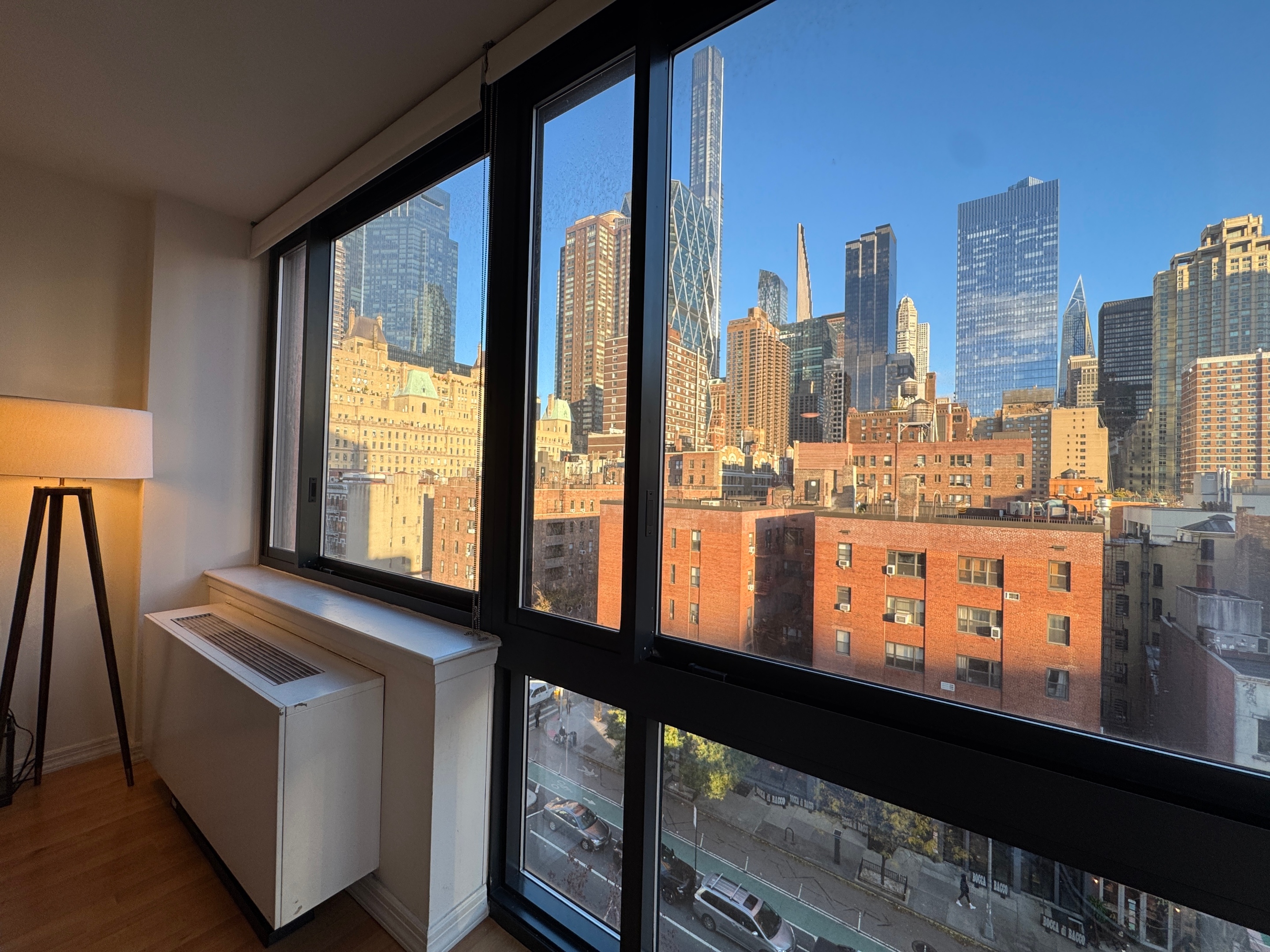 #4 photo, 400 W 55th Street, Hells Kitchen , NY 10019