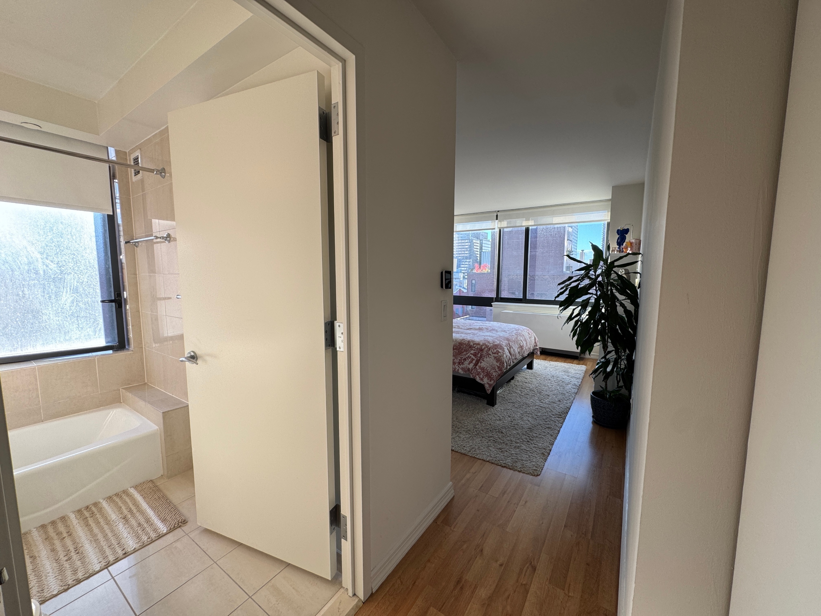 #8 photo, 400 W 55th Street, Hells Kitchen , NY 10019