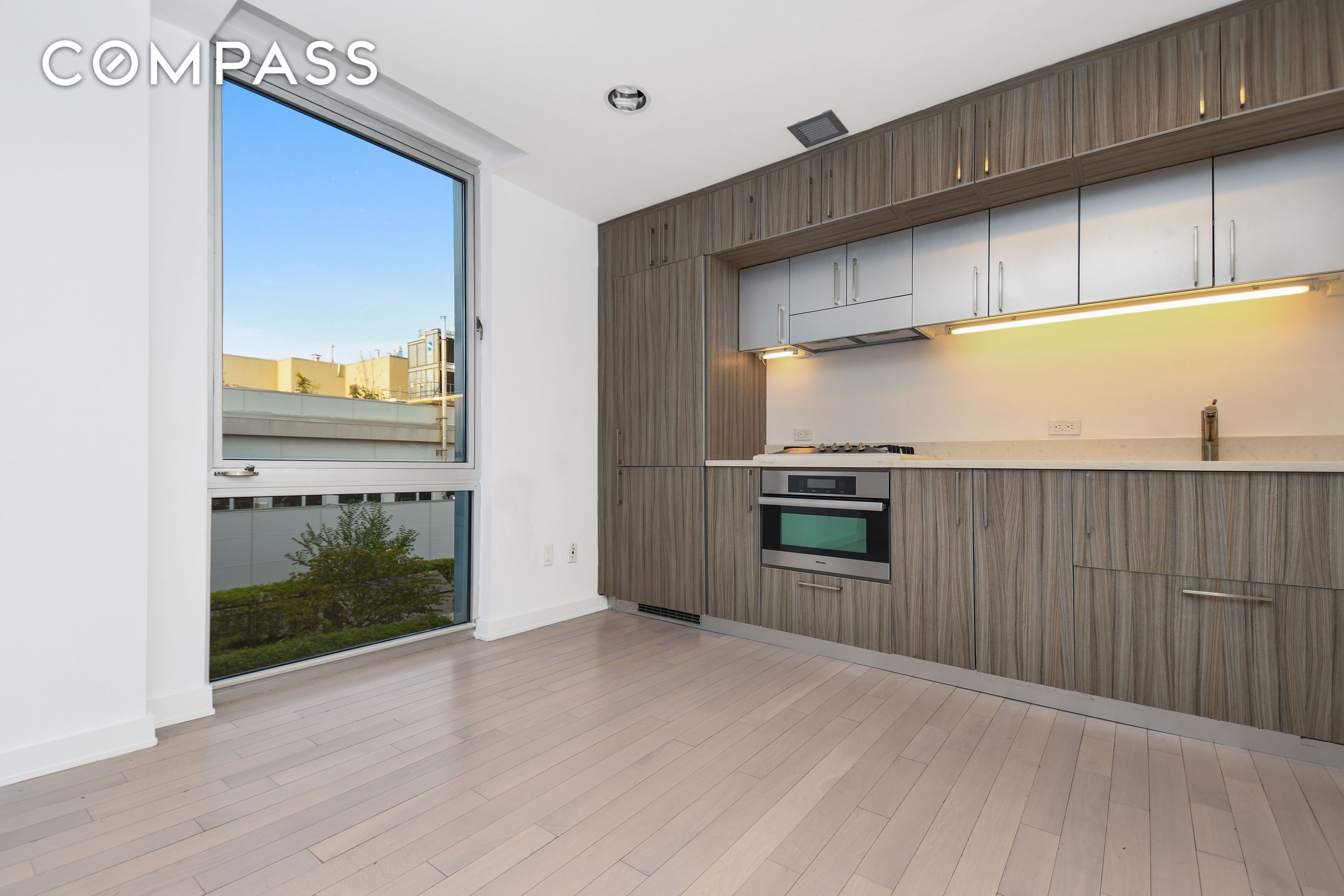 #1 photo, Brooklyn, Williamsburg , NY 11249