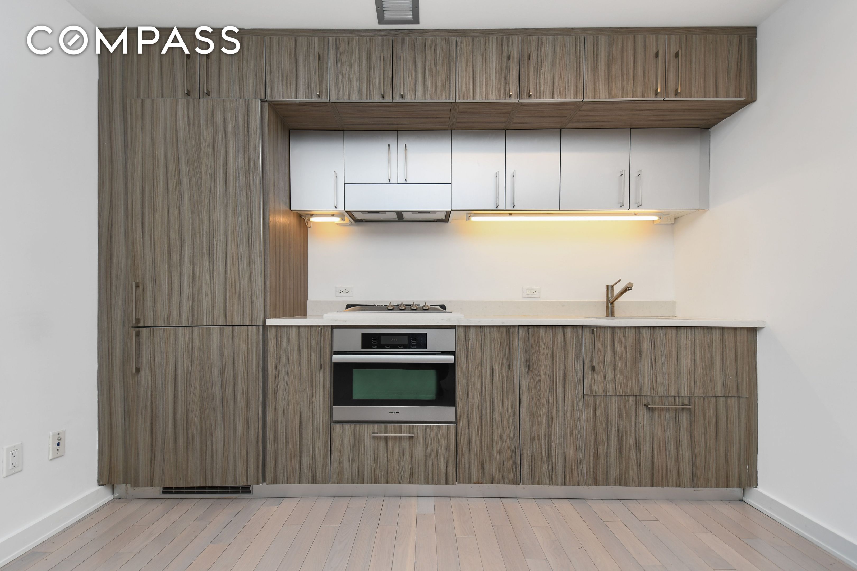 #3 photo, Brooklyn, Williamsburg , NY 11249