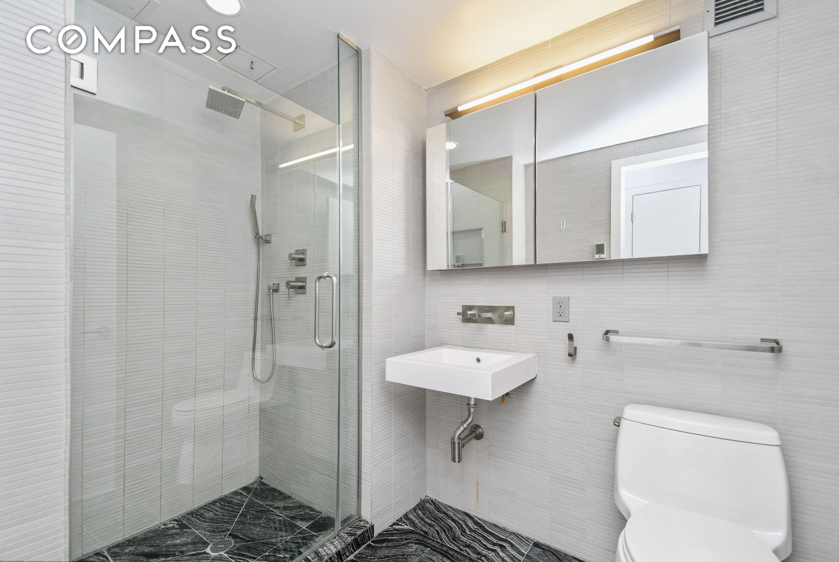 #6 photo, Brooklyn, Williamsburg , NY 11249