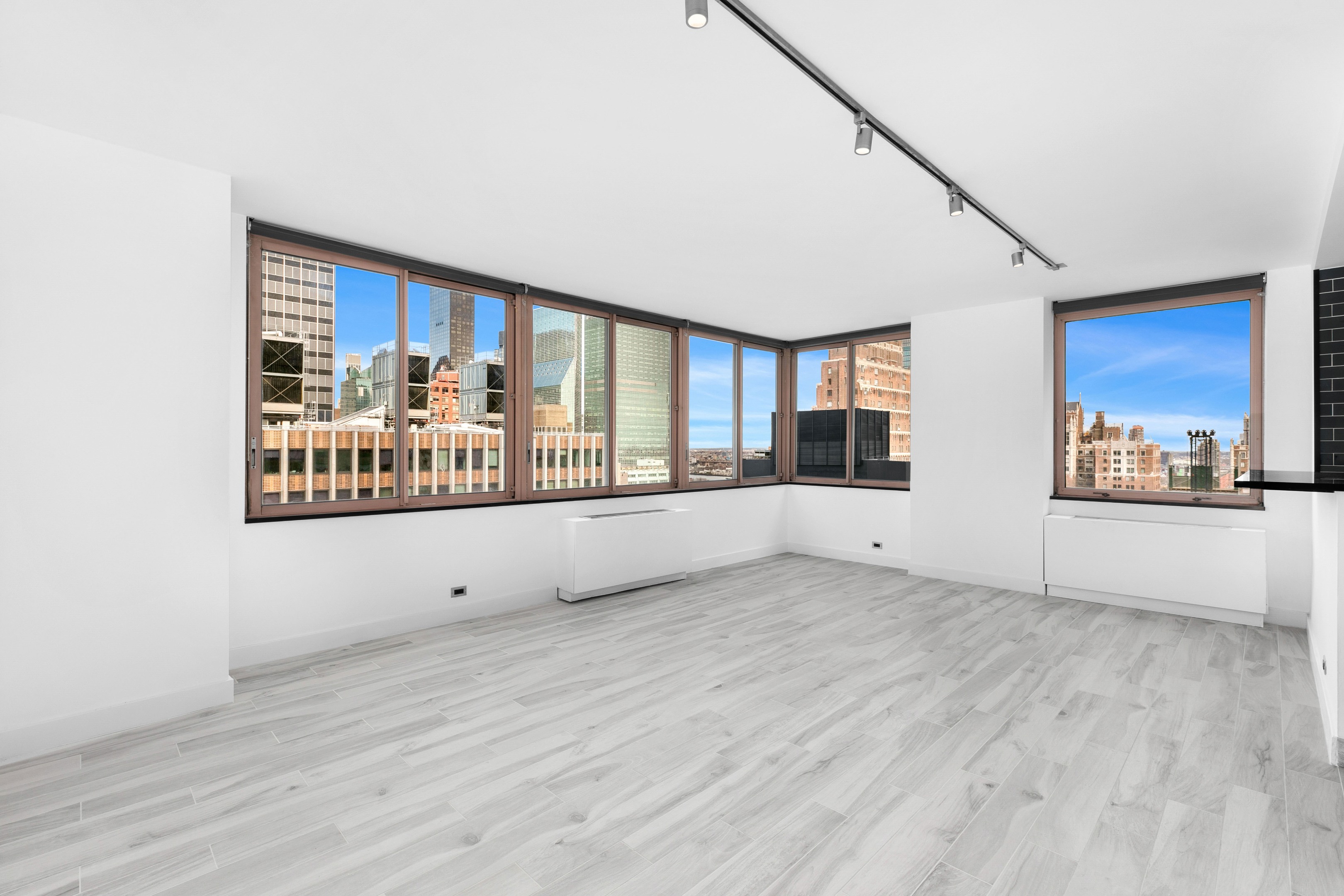 #1 photo, 235 E 40TH Street, Murray Hill , NY 10016