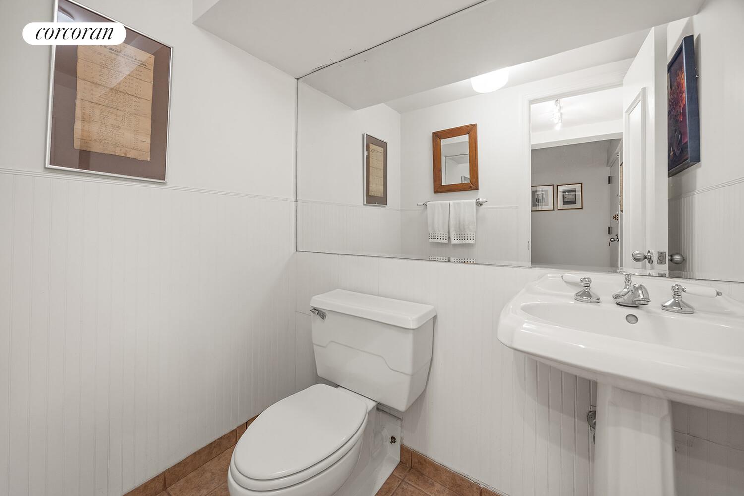 #6 photo, 135 W 70TH Street, Lincoln Square , NY 10023