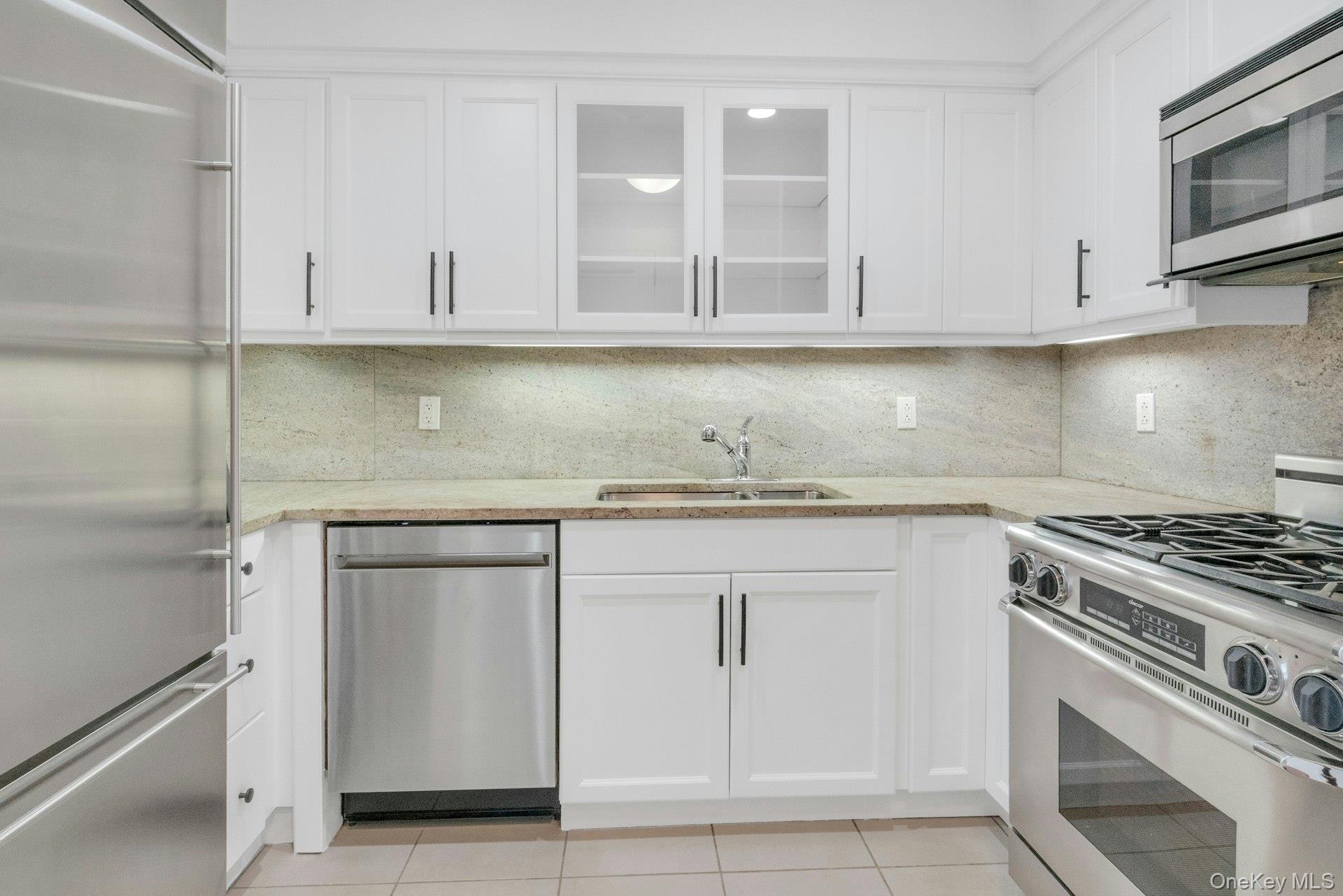 #10 photo, 10 City Place, White Plains , NY 10601