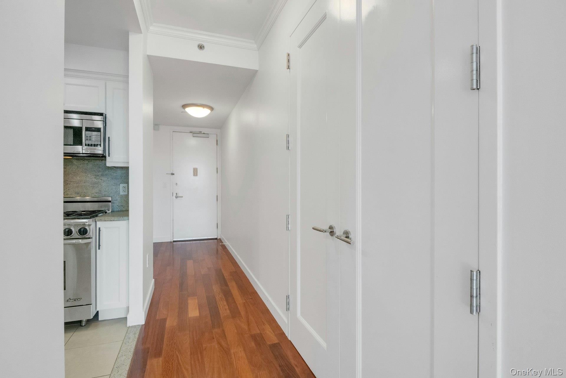 #11 photo, 10 City Place, White Plains , NY 10601