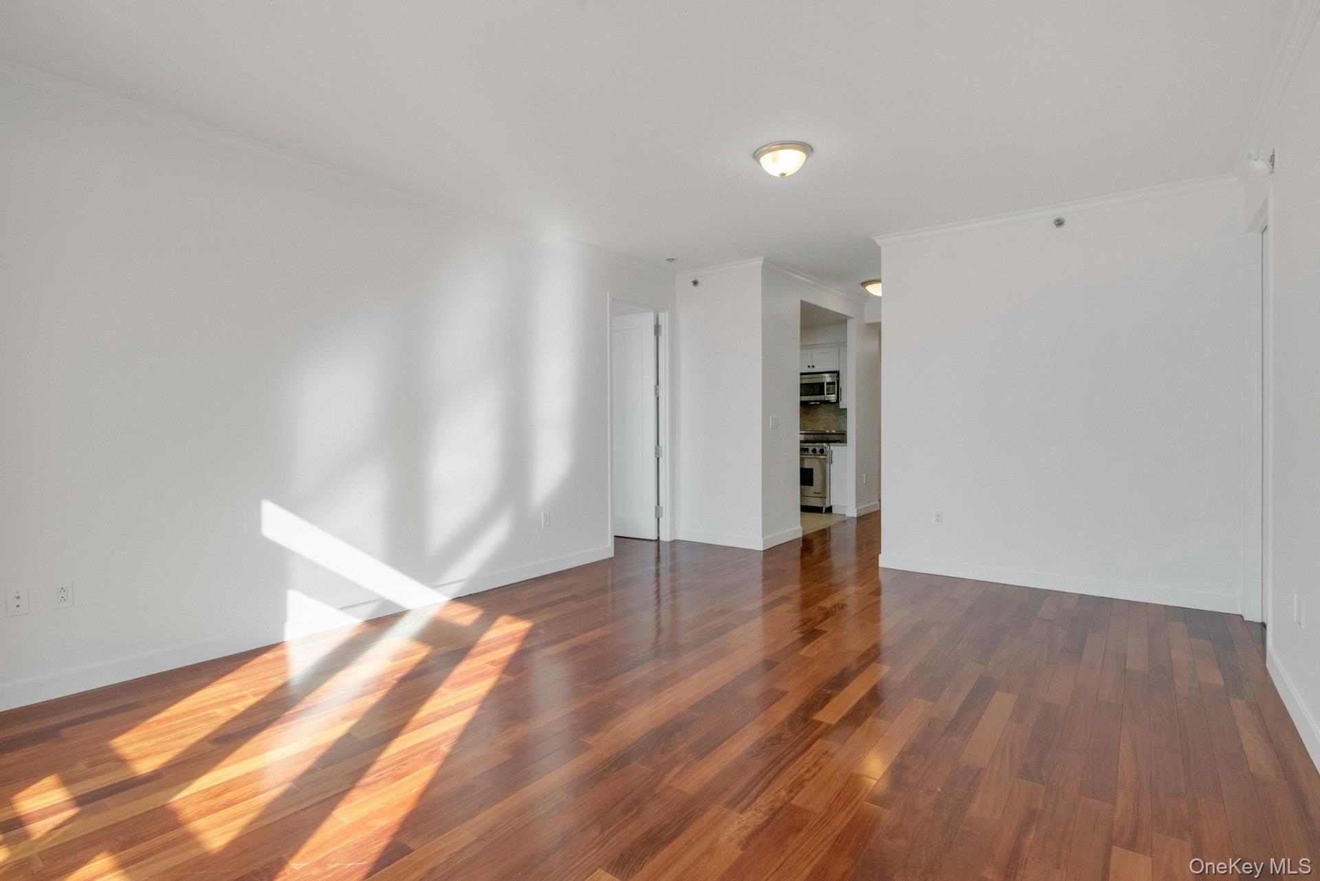 #18 photo, 10 City Place, White Plains , NY 10601