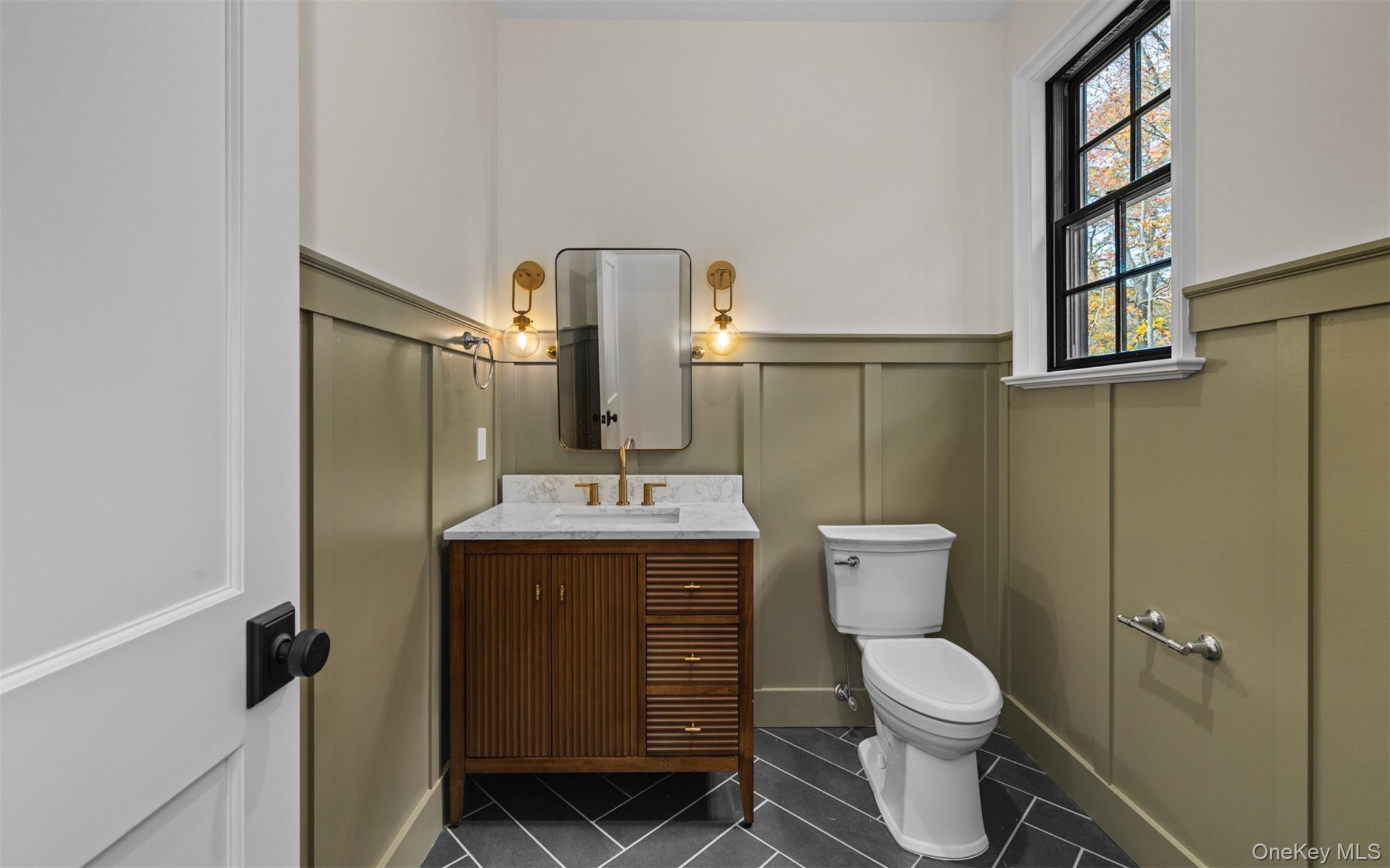 #14 photo, 756 Mount Sinai-Coram Road, Mount Sinai , NY 11766