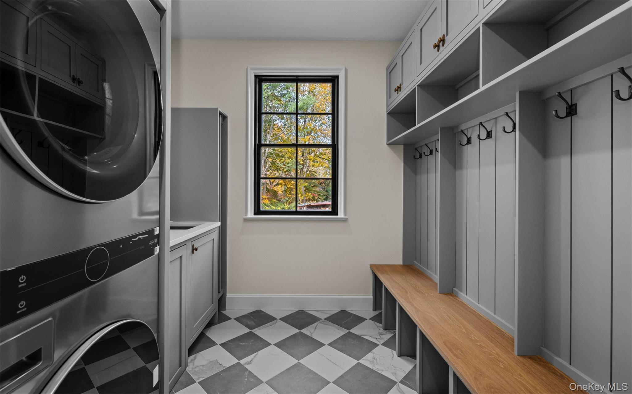 #16 photo, 756 Mount Sinai-Coram Road, Mount Sinai , NY 11766