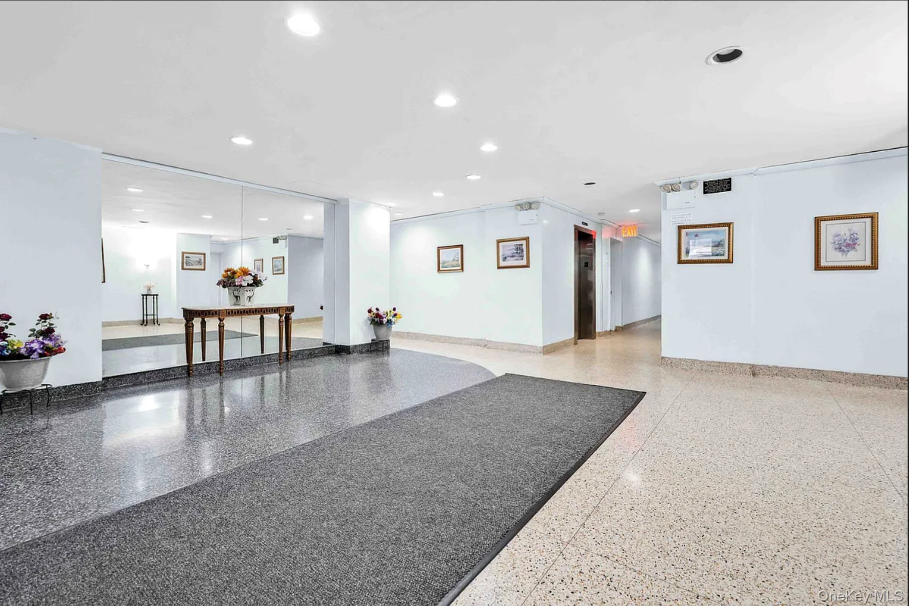 #12 photo, 3044 29th Street, Astoria , NY 11102