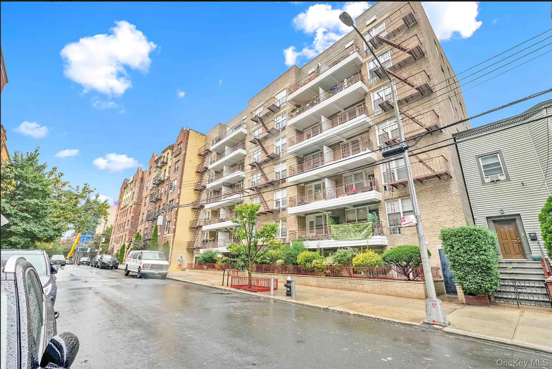 #14 photo, 3044 29th Street, Astoria , NY 11102