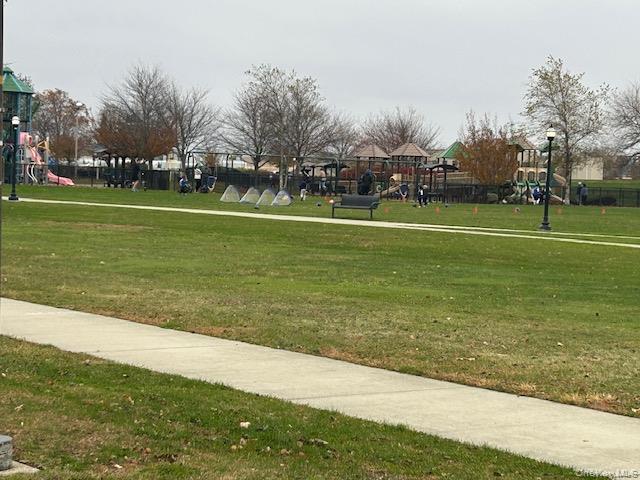 #2 photo, 10 Kirgan Court, East Rockaway , NY 11518