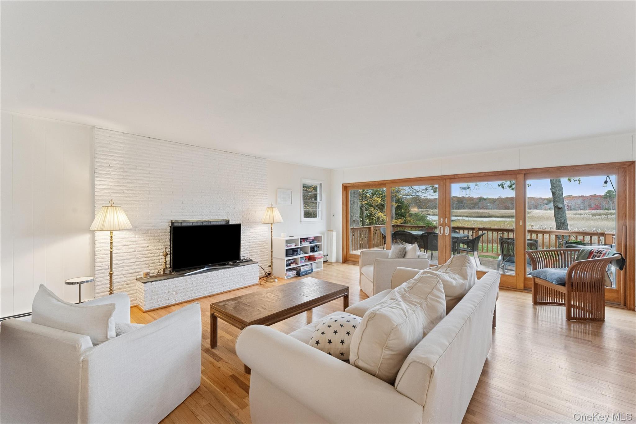 #7 photo, 23 Old Main Road, Quogue , NY 11959