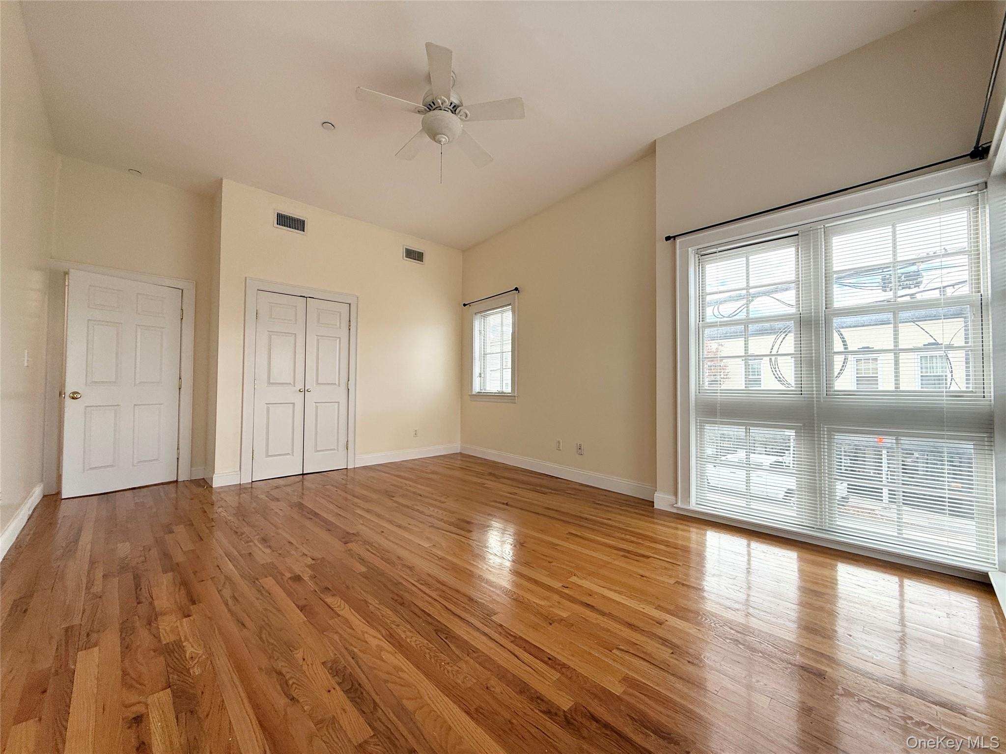 #3 photo, 2 East Main Street, Oyster Bay , NY 11771