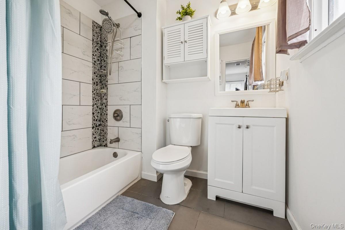 #15 photo, 26 Grand Canyon Lane, サフォーク郡 Coram , NY 11727